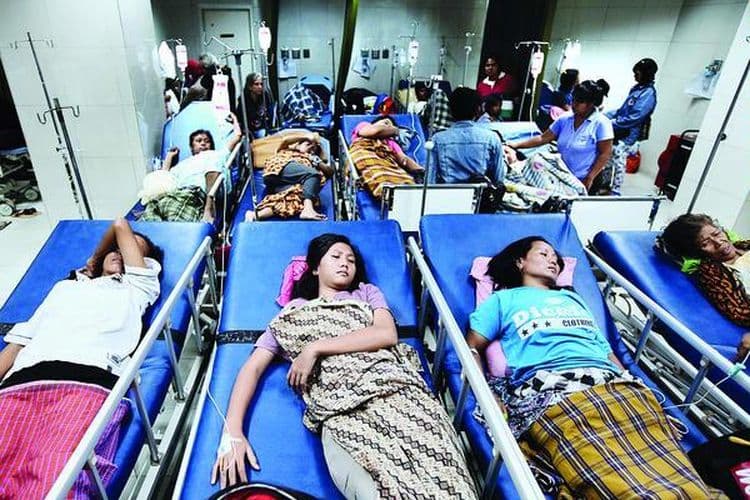 Berdesakan di Rumah Sakit Umum Daerah