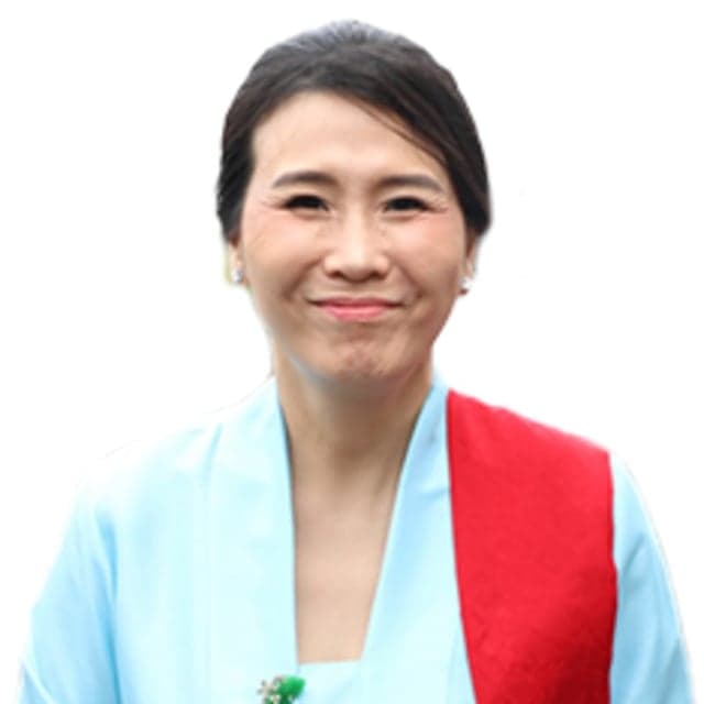 Veronica Tan