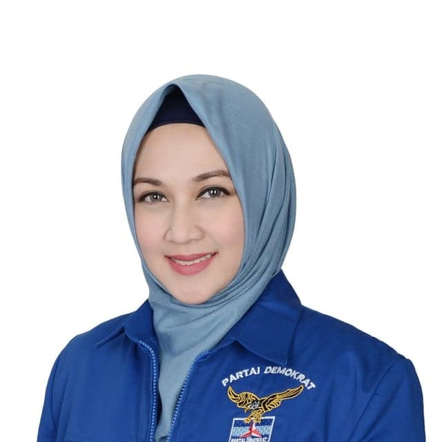 Dina Lorenza Audria