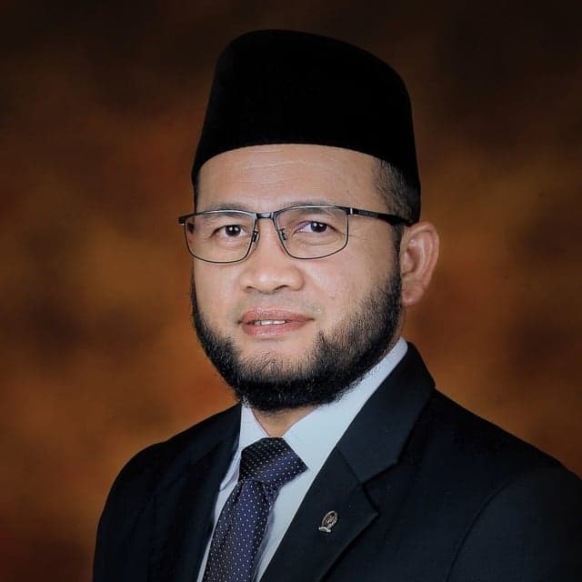 Dedi Iskandar Batubara