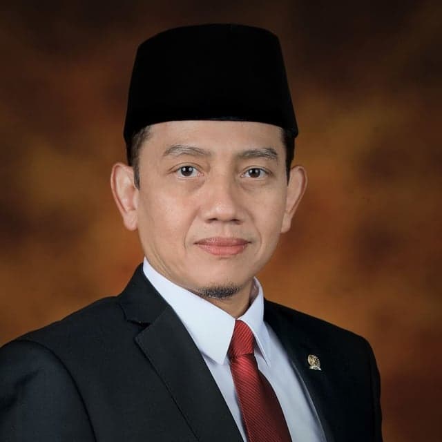 Ahmad Syauqi Soeratno
