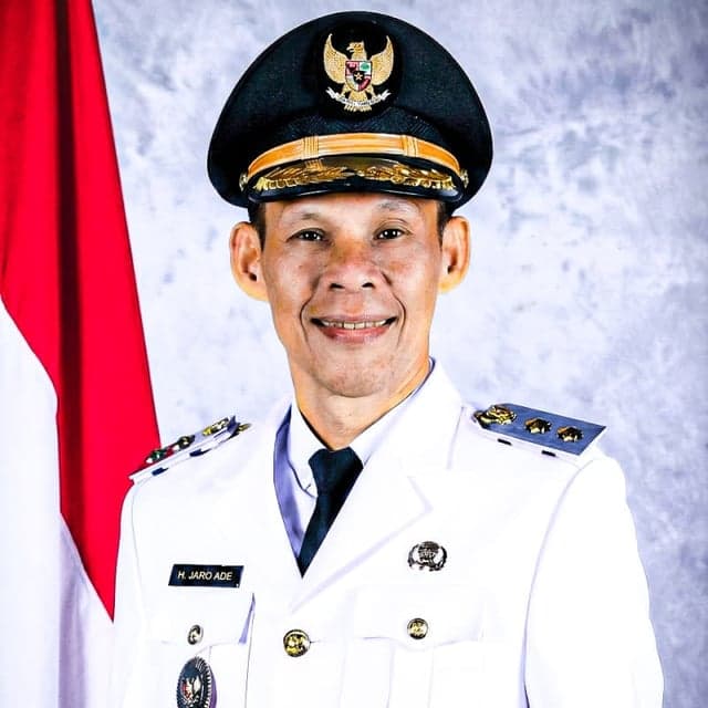 Ade Ruhandi