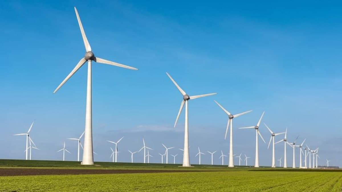 Energi Angin, Potensi Alam, dan Tantangan Listrik dari Udara