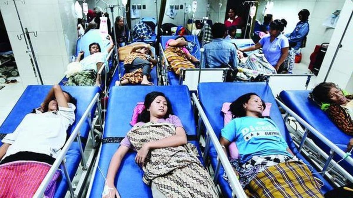 Berdesakan di Rumah Sakit Umum Daerah