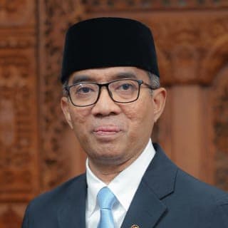 Brian Yuliarto