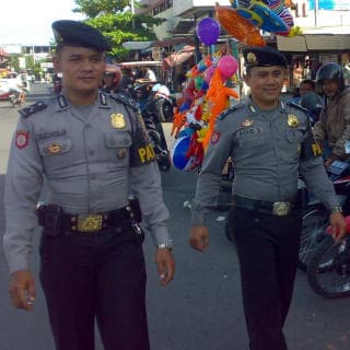 Polisi